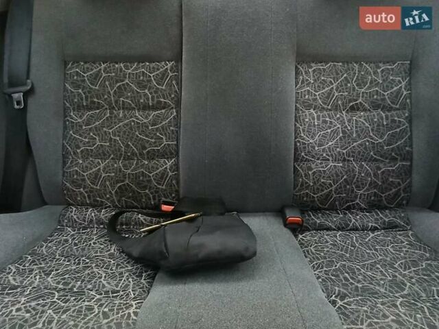 Зелений Деу Ланос, об'ємом двигуна 1.5 л та пробігом 196 тис. км за 3900 $, фото 8 на Automoto.ua