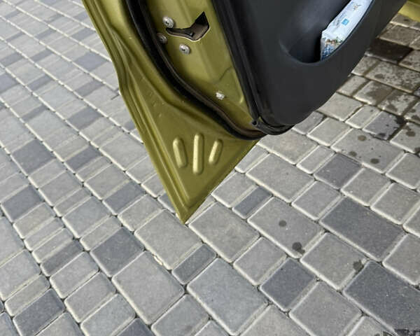 Деу Ланос 2007 у Кропивницькому (Кіровограді) на Automoto.ua Зелений Деу Ланос, об'ємом двигуна 1.5 л та пробігом 251 тис. км за 2200 $, фото 7 на Automoto.ua