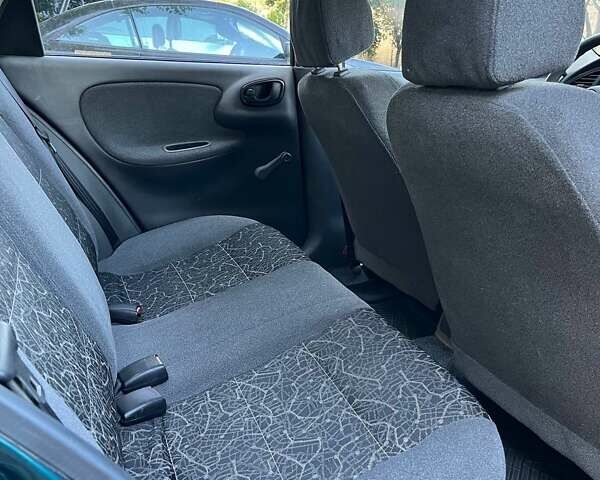 Зеленый Дэу Ланос, объемом двигателя 1.5 л и пробегом 120 тыс. км за 2400 $, фото 1 на Automoto.ua