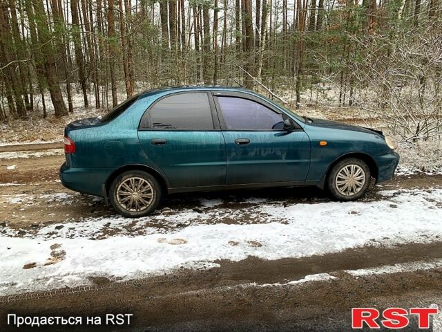 Зеленый Дэу Ланос, объемом двигателя 1.4 л и пробегом 280 тыс. км за 2000 $, фото 4 на Automoto.ua