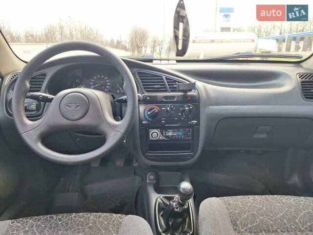 Зеленый Дэу Ланос, объемом двигателя 1.5 л и пробегом 146 тыс. км за 2300 $, фото 1 на Automoto.ua