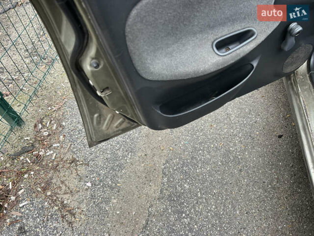 Зеленый Дэу Ланос, объемом двигателя 1.5 л и пробегом 250 тыс. км за 1600 $, фото 8 на Automoto.ua