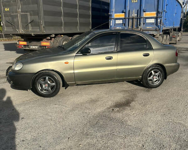 Зеленый Дэу Ланос, объемом двигателя 1.5 л и пробегом 265 тыс. км за 2400 $, фото 2 на Automoto.ua