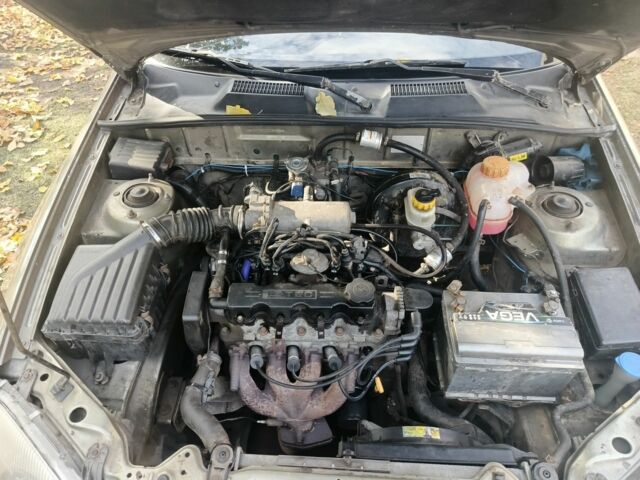 Зелений Деу Ланос, об'ємом двигуна 1.5 л та пробігом 228 тис. км за 2000 $, фото 9 на Automoto.ua