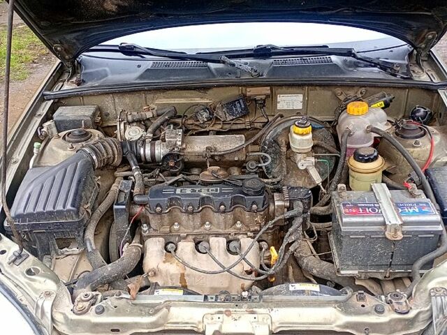 Зелений Деу Ланос, об'ємом двигуна 1.5 л та пробігом 250 тис. км за 1600 $, фото 6 на Automoto.ua