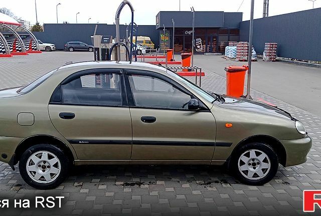 Зеленый Дэу Ланос, объемом двигателя 1.5 л и пробегом 238 тыс. км за 2700 $, фото 2 на Automoto.ua
