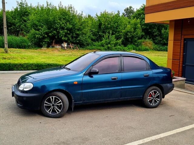 Зеленый Дэу Ланос, объемом двигателя 1.6 л и пробегом 225 тыс. км за 2800 $, фото 4 на Automoto.ua