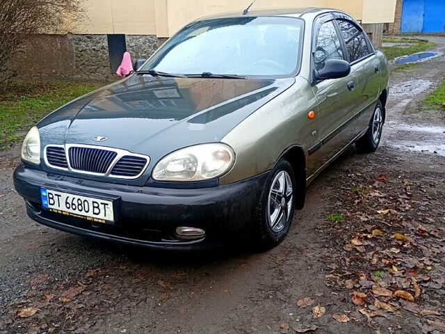 Зелений Деу Ланос, об'ємом двигуна 1.5 л та пробігом 250 тис. км за 1600 $, фото 2 на Automoto.ua