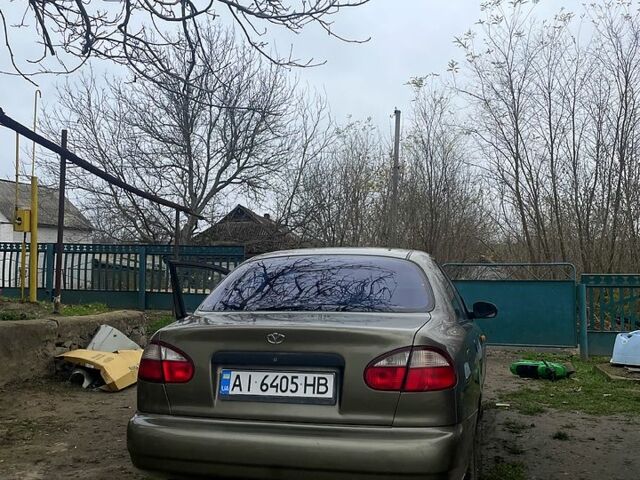 Зеленый Дэу Ланос, объемом двигателя 1.5 л и пробегом 219 тыс. км за 1500 $, фото 1 на Automoto.ua