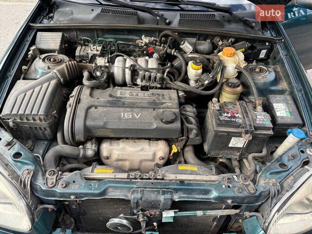 Зелений Деу Ланос, об'ємом двигуна 1.6 л та пробігом 290 тис. км за 2350 $, фото 7 на Automoto.ua
