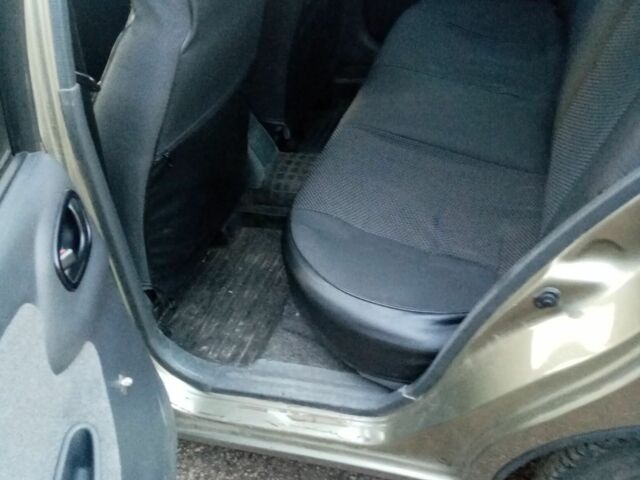 Зеленый Дэу Ланос, объемом двигателя 1.5 л и пробегом 120 тыс. км за 3000 $, фото 6 на Automoto.ua