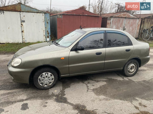 Зеленый Дэу Ланос, объемом двигателя 1.5 л и пробегом 332 тыс. км за 2300 $, фото 2 на Automoto.ua