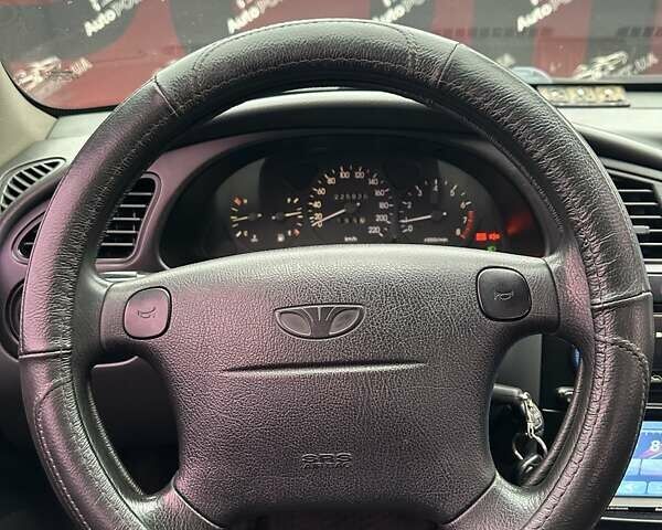 Зеленый Дэу Ланос, объемом двигателя 1.6 л и пробегом 225 тыс. км за 3000 $, фото 15 на Automoto.ua