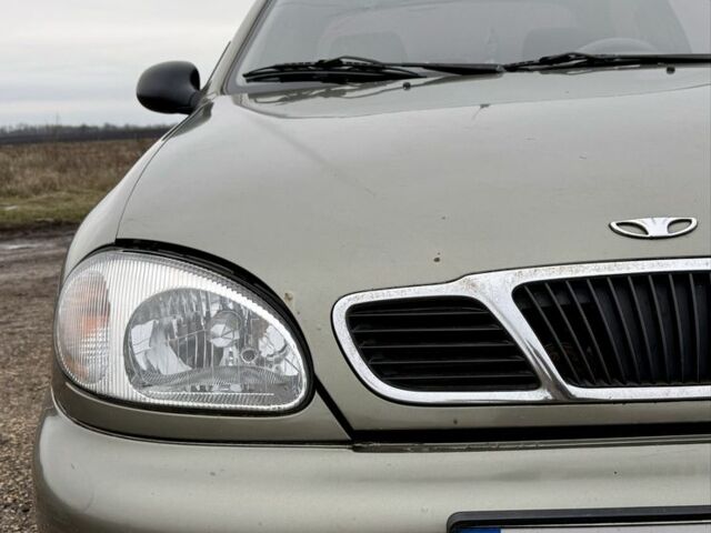 Зеленый Дэу Ланос, объемом двигателя 1.4 л и пробегом 13 тыс. км за 2200 $, фото 2 на Automoto.ua