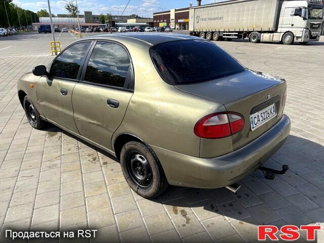 Зеленый Дэу Ланос, объемом двигателя 1.4 л и пробегом 136 тыс. км за 1400 $, фото 2 на Automoto.ua