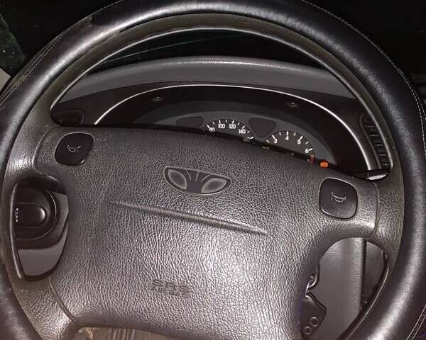 Зелений Деу Ланос, об'ємом двигуна 1.6 л та пробігом 251 тис. км за 2000 $, фото 1 на Automoto.ua