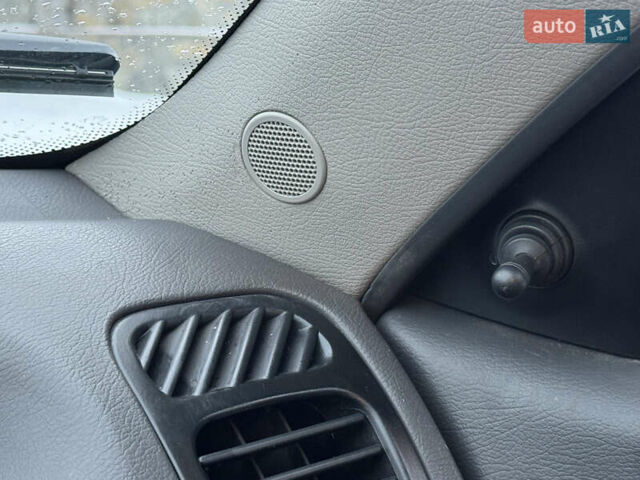 Зелений Деу Ланос, об'ємом двигуна 1.5 л та пробігом 213 тис. км за 3499 $, фото 32 на Automoto.ua