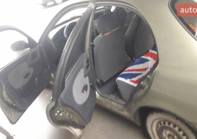 Зелений Деу Ланос, об'ємом двигуна 1.5 л та пробігом 200 тис. км за 1650 $, фото 3 на Automoto.ua