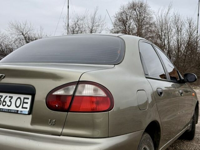 Зеленый Дэу Ланос, объемом двигателя 1.4 л и пробегом 13 тыс. км за 2200 $, фото 1 на Automoto.ua