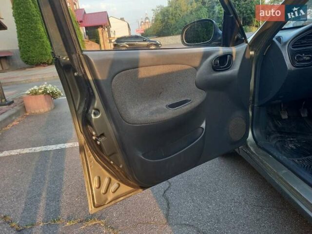 Зелений Деу Ланос, об'ємом двигуна 1.5 л та пробігом 178 тис. км за 2299 $, фото 28 на Automoto.ua