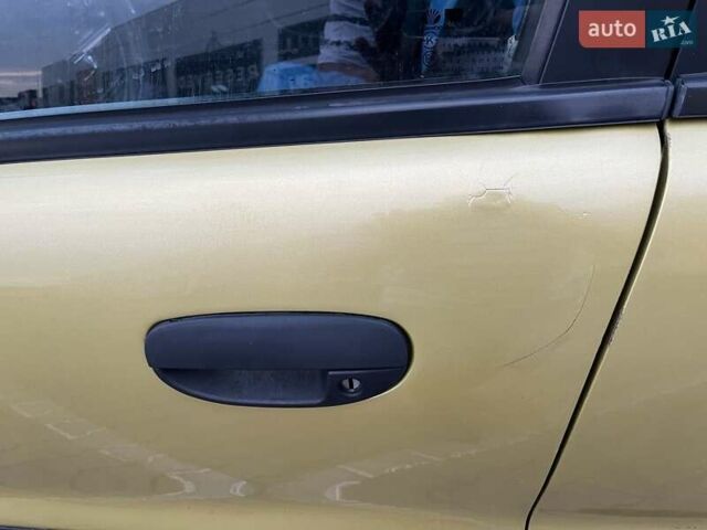 Зелений Деу Ланос, об'ємом двигуна 1.5 л та пробігом 240 тис. км за 1900 $, фото 3 на Automoto.ua