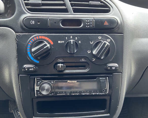 Зелений Деу Ланос, об'ємом двигуна 1.5 л та пробігом 210 тис. км за 1950 $, фото 6 на Automoto.ua