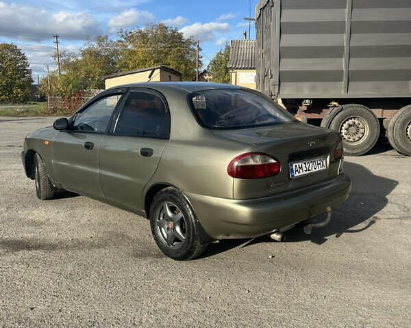 Зеленый Дэу Ланос, объемом двигателя 1.5 л и пробегом 265 тыс. км за 2400 $, фото 3 на Automoto.ua