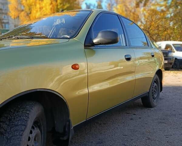 Зеленый Дэу Ланос, объемом двигателя 1.5 л и пробегом 111 тыс. км за 3399 $, фото 2 на Automoto.ua