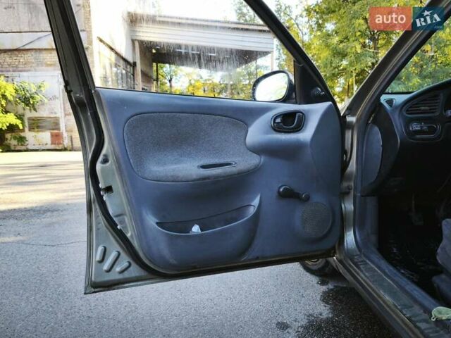 Зеленый Дэу Ланос, объемом двигателя 1.6 л и пробегом 375 тыс. км за 1800 $, фото 7 на Automoto.ua