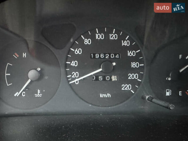 Зелений Деу Ланос, об'ємом двигуна 1.39 л та пробігом 196 тис. км за 1100 $, фото 17 на Automoto.ua