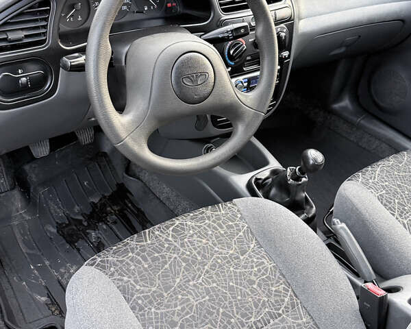 Зелений Деу Ланос, об'ємом двигуна 1.5 л та пробігом 113 тис. км за 2999 $, фото 8 на Automoto.ua