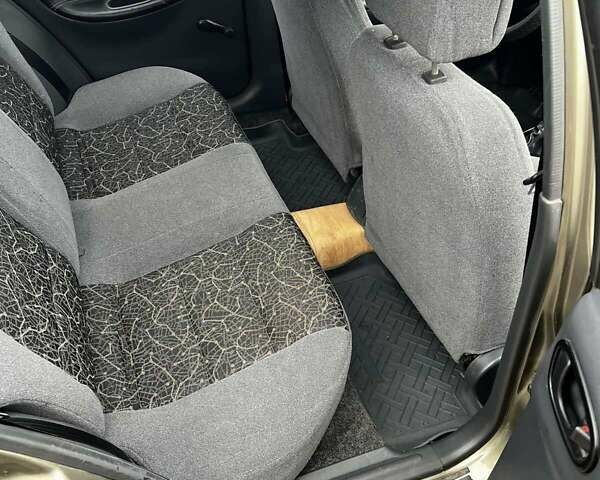 Зелений Деу Ланос, об'ємом двигуна 1.5 л та пробігом 128 тис. км за 2700 $, фото 12 на Automoto.ua