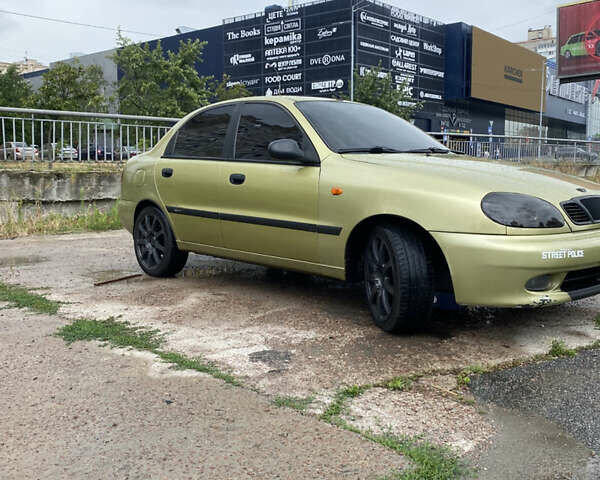 Зеленый Дэу Ланос, объемом двигателя 1.5 л и пробегом 180 тыс. км за 2750 $, фото 2 на Automoto.ua