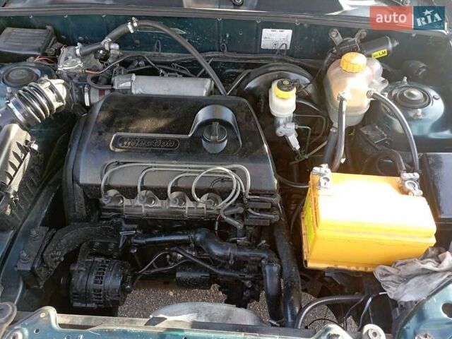 Деу Ланос 2007 у Верхнеднепровске на Automoto.ua Зелений Деу Ланос, об'ємом двигуна 1.4 л та пробігом 155 тис. км за 2999 $, фото 7 на Automoto.ua