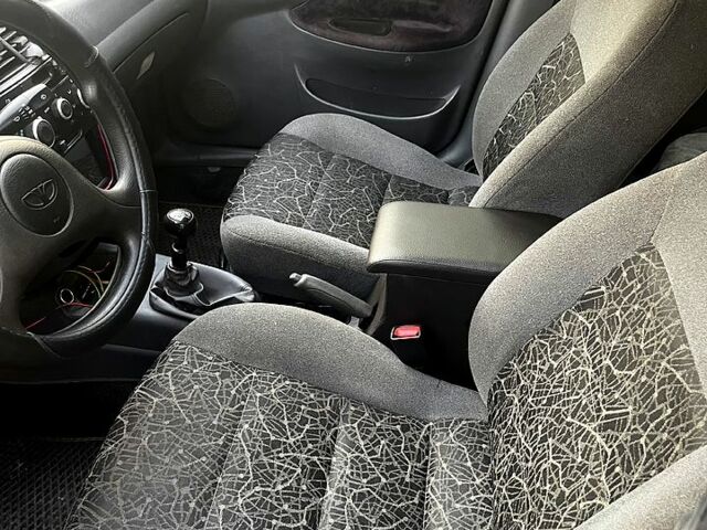 Зеленый Дэу Ланос, объемом двигателя 1.5 л и пробегом 200 тыс. км за 2950 $, фото 5 на Automoto.ua