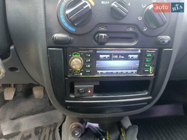 Зелений Деу Ланос, об'ємом двигуна 1.5 л та пробігом 245 тис. км за 2200 $, фото 6 на Automoto.ua