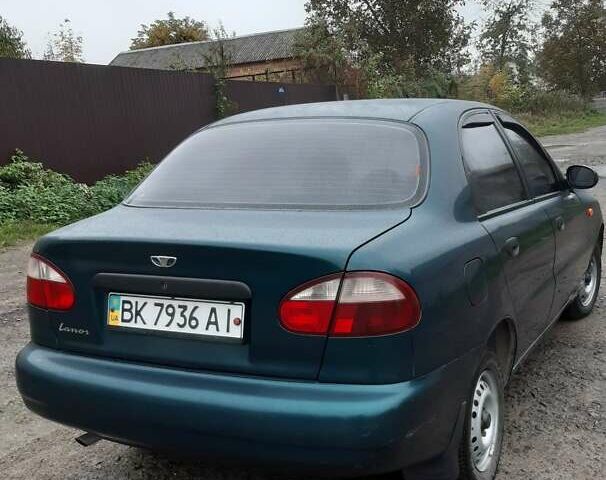 Зеленый Дэу Ланос, объемом двигателя 1.5 л и пробегом 102 тыс. км за 2700 $, фото 1 на Automoto.ua