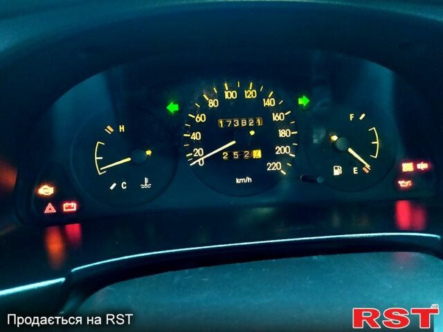 Зелений Деу Ланос, об'ємом двигуна 1.5 л та пробігом 170 тис. км за 2800 $, фото 5 на Automoto.ua