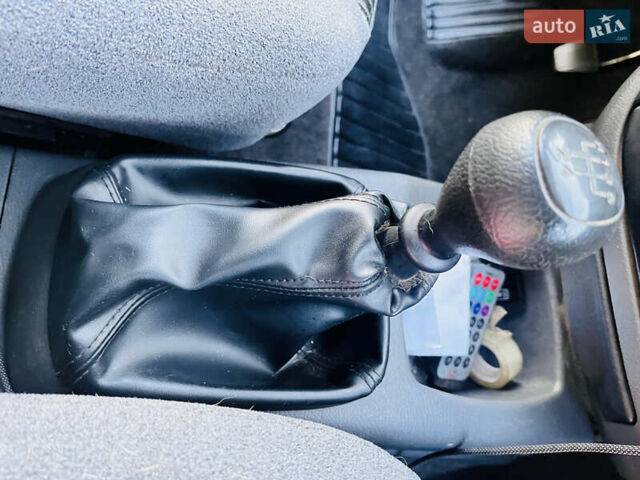 Зеленый Дэу Ланос, объемом двигателя 1.5 л и пробегом 65 тыс. км за 3300 $, фото 4 на Automoto.ua