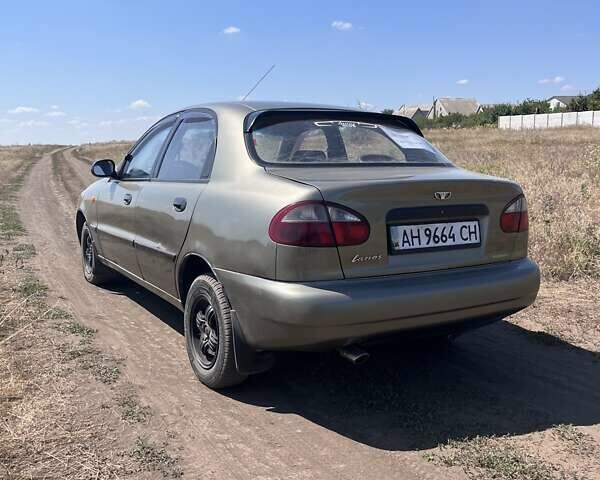 Зеленый Дэу Ланос, объемом двигателя 1.5 л и пробегом 372 тыс. км за 2500 $, фото 2 на Automoto.ua