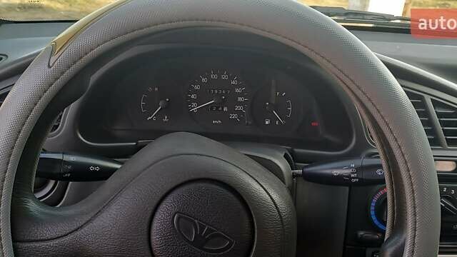 Зелений Деу Ланос, об'ємом двигуна 1.4 л та пробігом 140 тис. км за 3100 $, фото 3 на Automoto.ua