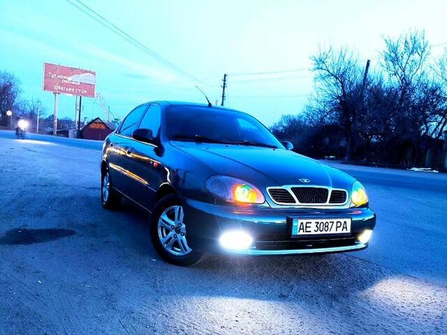 Зеленый Дэу Ланос, объемом двигателя 1.5 л и пробегом 225 тыс. км за 3300 $, фото 2 на Automoto.ua