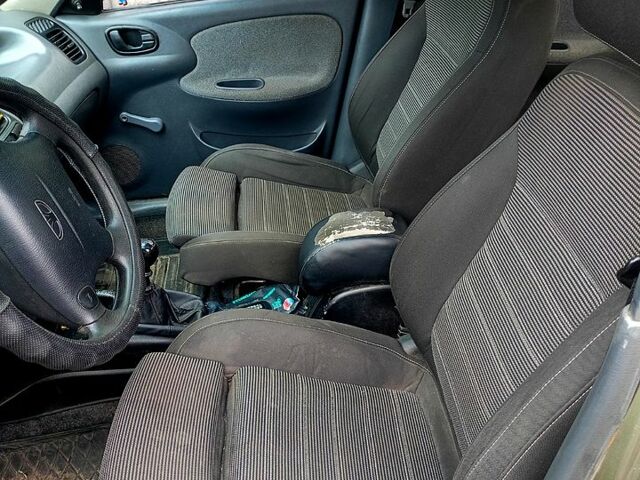 Дэу Ланос 2007 в Сумах на Automoto.ua Зеленый Дэу Ланос, объемом двигателя 1.4 л и пробегом 135 тыс. км за 1700 $, фото 3 на Automoto.ua