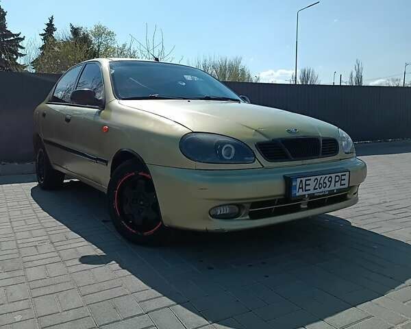 Зеленый Дэу Ланос, объемом двигателя 1.5 л и пробегом 310 тыс. км за 2500 $, фото 5 на Automoto.ua