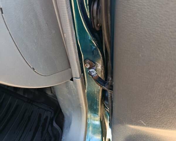 Зеленый Дэу Ланос, объемом двигателя 1.5 л и пробегом 158 тыс. км за 2800 $, фото 2 на Automoto.ua