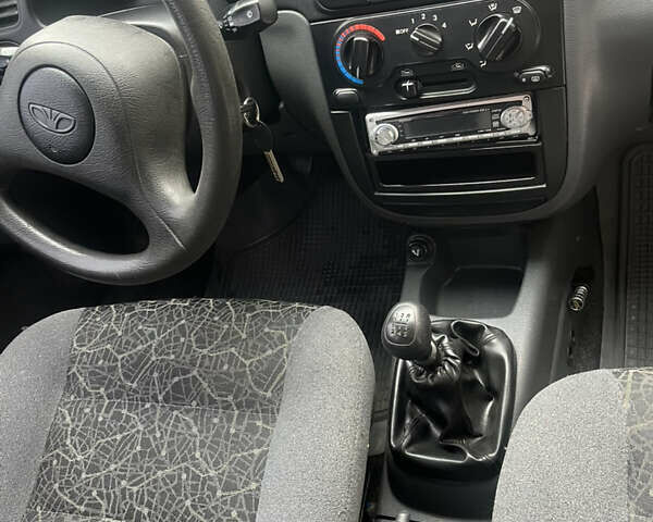 Зеленый Дэу Ланос, объемом двигателя 1.3 л и пробегом 153 тыс. км за 1500 $, фото 9 на Automoto.ua