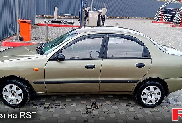 Зеленый Дэу Ланос, объемом двигателя 1.5 л и пробегом 238 тыс. км за 2700 $, фото 3 на Automoto.ua