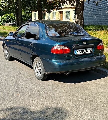 Зеленый Дэу Ланос, объемом двигателя 1.6 л и пробегом 303 тыс. км за 2000 $, фото 1 на Automoto.ua