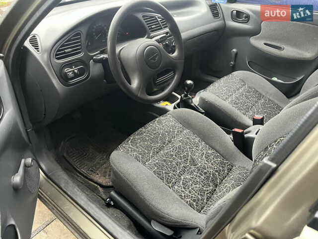 Зеленый Дэу Ланос, объемом двигателя 1.5 л и пробегом 223 тыс. км за 2500 $, фото 1 на Automoto.ua