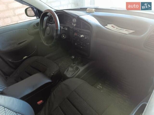 Зеленый Дэу Ланос, объемом двигателя 1.5 л и пробегом 280 тыс. км за 2100 $, фото 3 на Automoto.ua